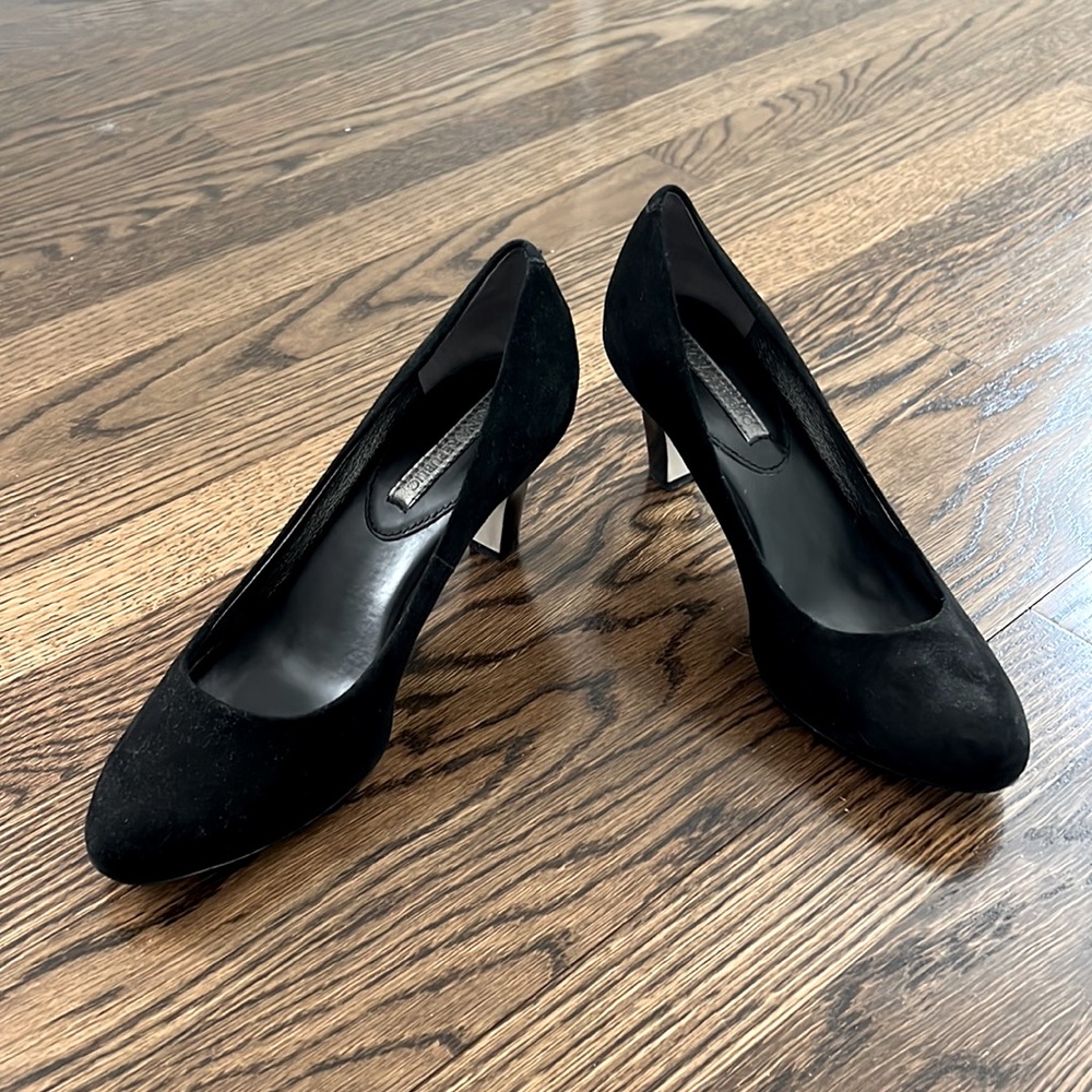 Banana Republic Black Suede Pumps. Worn once. 8.5 Medium
